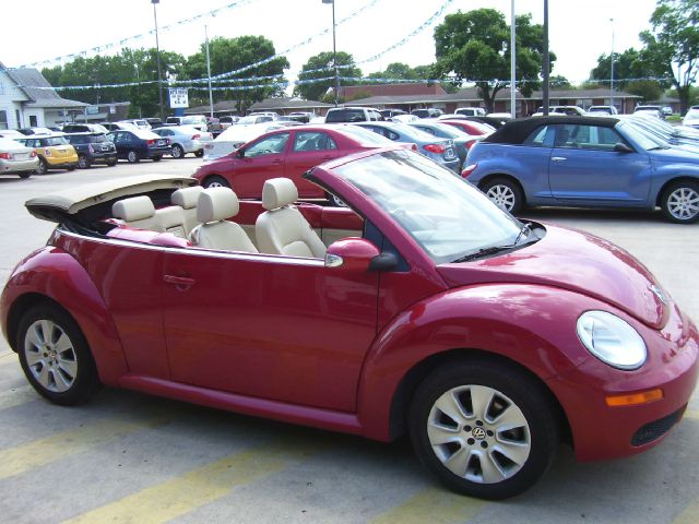 Volkswagen New Beetle 2009 photo 19