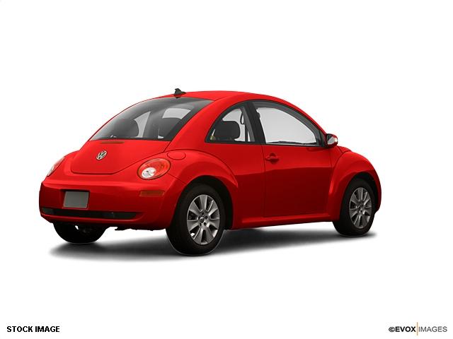 Volkswagen New Beetle 2009 photo 1