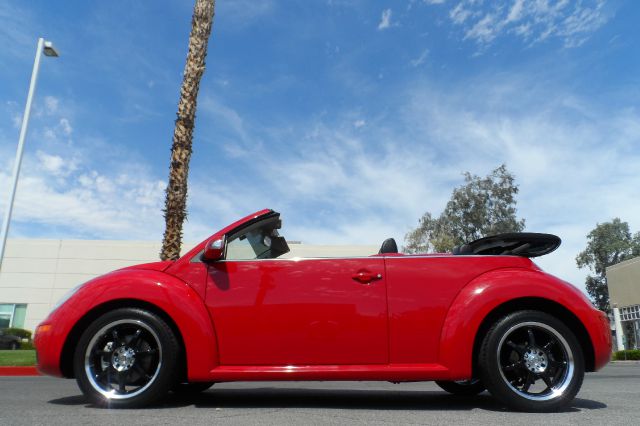 Volkswagen New Beetle 2009 photo 3