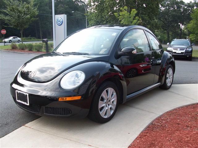 Volkswagen New Beetle 2009 photo 2