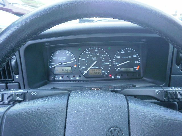 Volkswagen Passat 1993 photo 8