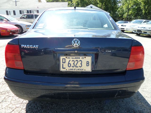 Volkswagen Passat 1998 photo 1