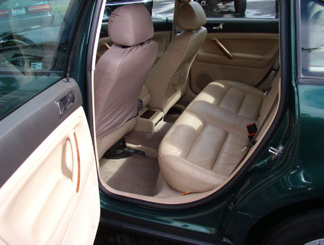 Volkswagen Passat 1999 photo 2