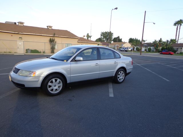 Volkswagen Passat 1999 photo 3