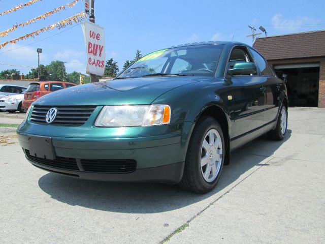 Volkswagen Passat 1999 photo 1