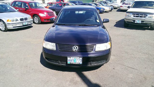 Volkswagen Passat 1999 photo 2