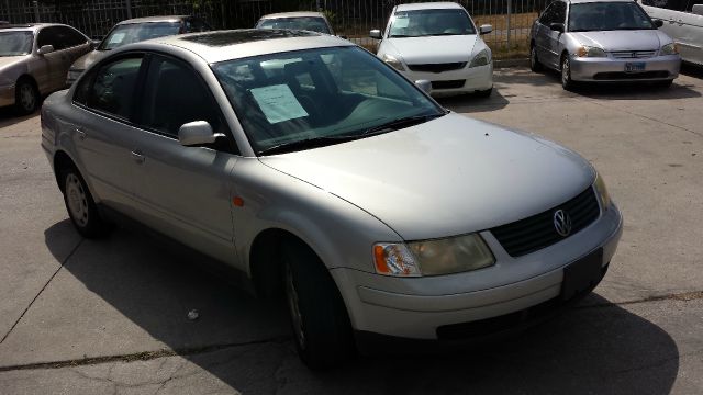 Volkswagen Passat 1999 photo 2