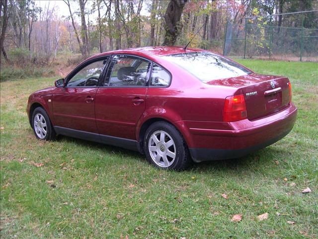 Volkswagen Passat 1999 photo 3