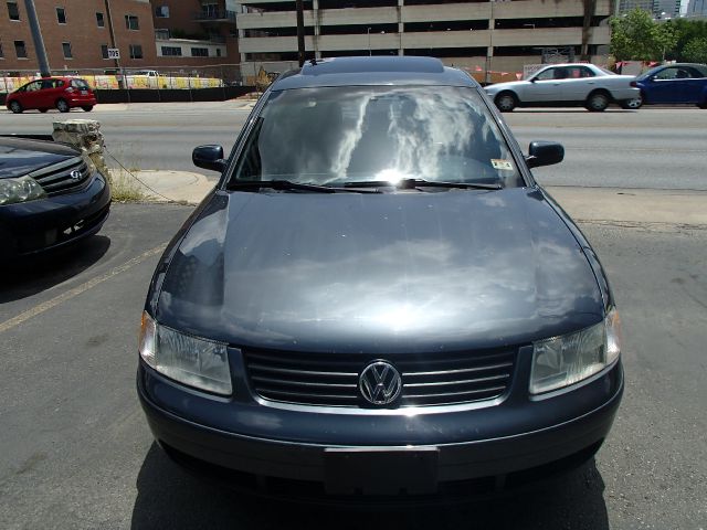 Volkswagen Passat 2000 photo 4