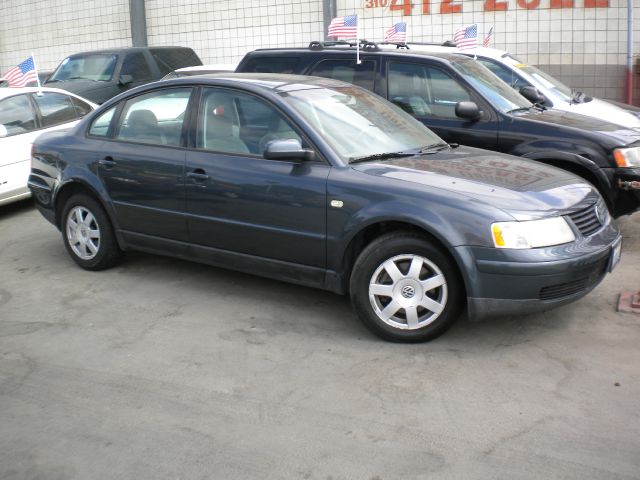 Volkswagen Passat 2000 photo 4