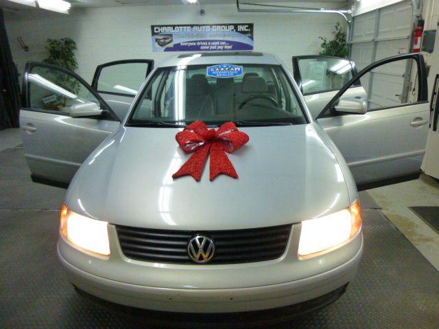 Volkswagen Passat 2000 photo 3