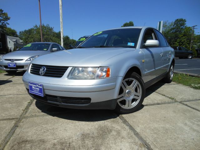 Volkswagen Passat 2000 photo 13