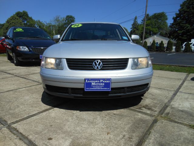 Volkswagen Passat 2000 photo 14