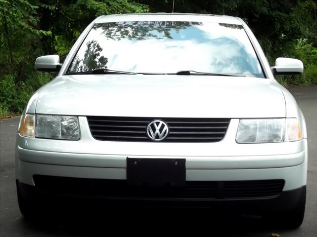 Volkswagen Passat 2000 photo 4