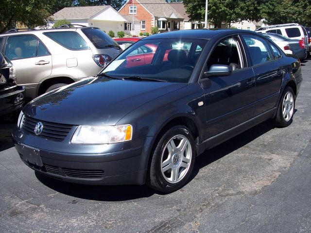 Volkswagen Passat 2000 photo 3