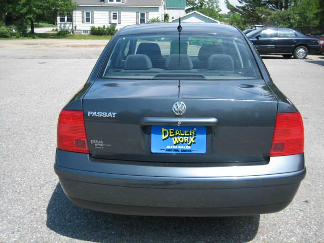 Volkswagen Passat 2000 photo 6