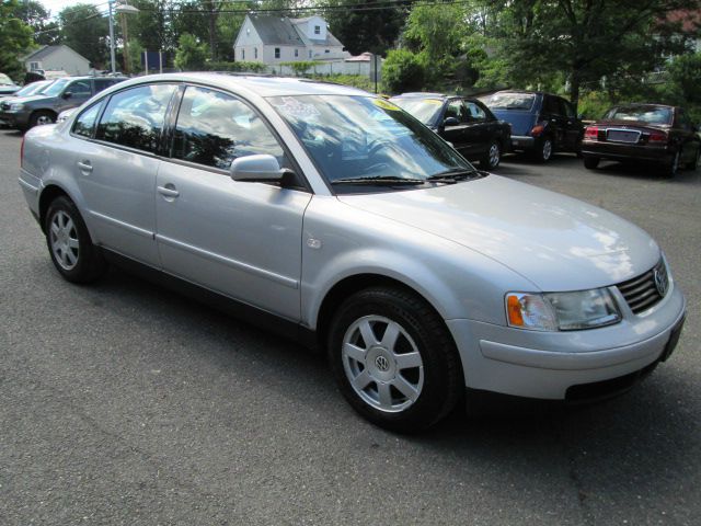 Volkswagen Passat 2000 photo 4