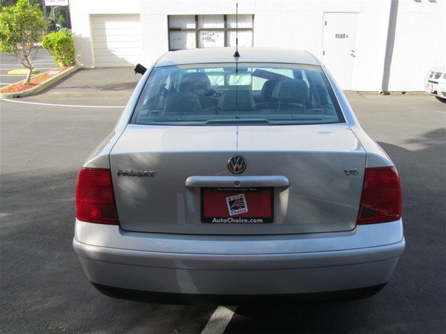 Volkswagen Passat 2000 photo 5