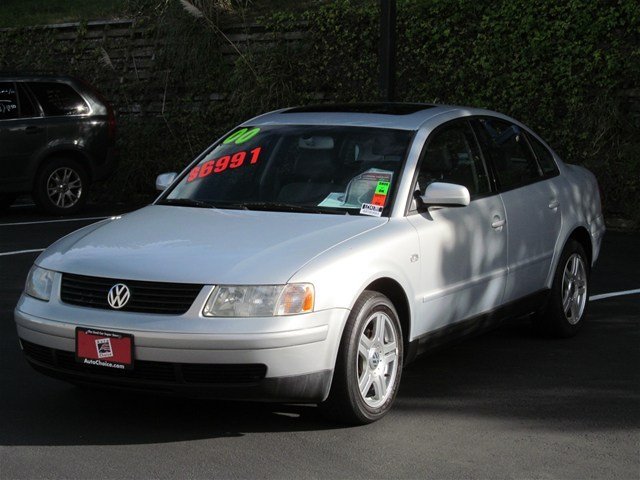 Volkswagen Passat SE Crew Cab 4WD FFV Unspecified