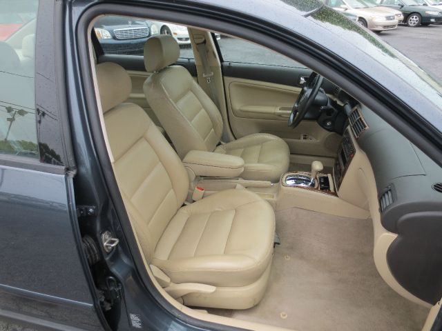 Volkswagen Passat 2000 photo 16