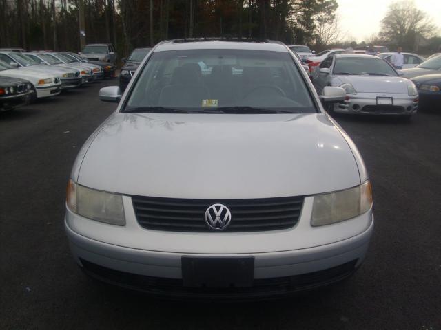 Volkswagen Passat 2000 photo 3