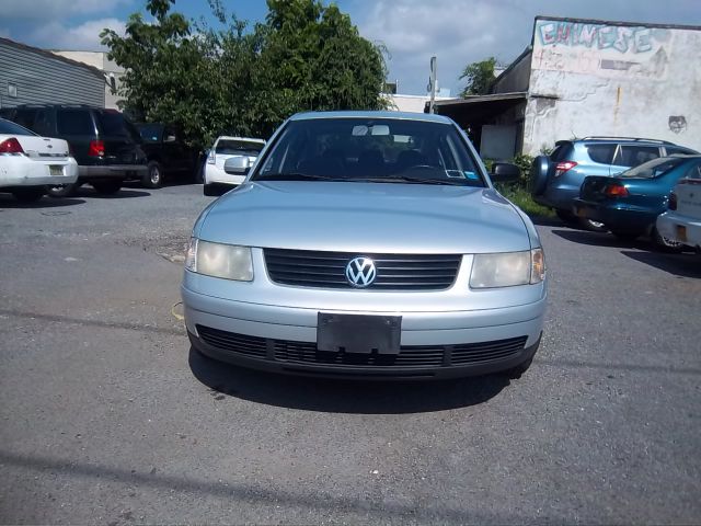 Volkswagen Passat 2000 photo 4