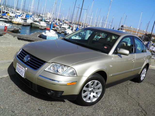 Volkswagen Passat 2001 photo 2