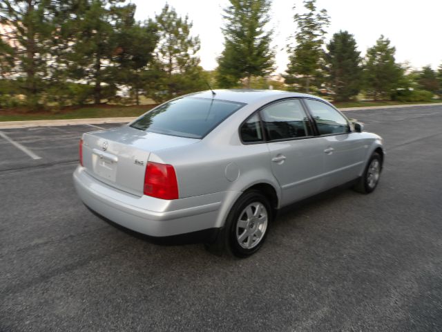 Volkswagen Passat 2001 photo 3