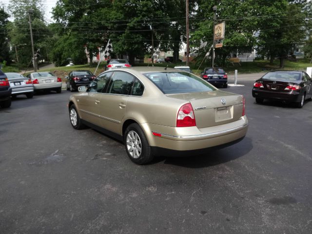 Volkswagen Passat 2001 photo 7