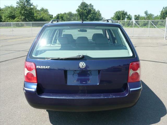 Volkswagen Passat 2001 photo 2