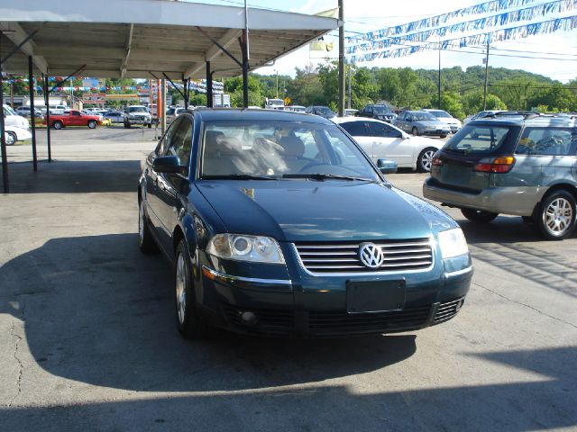 Volkswagen Passat 2001 photo 3