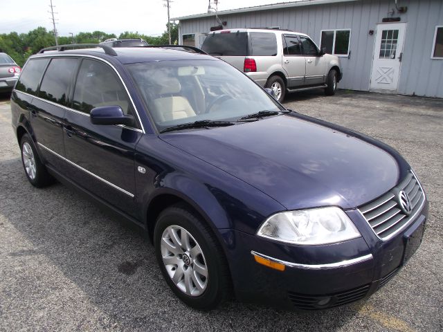 Volkswagen Passat 2001 photo 1