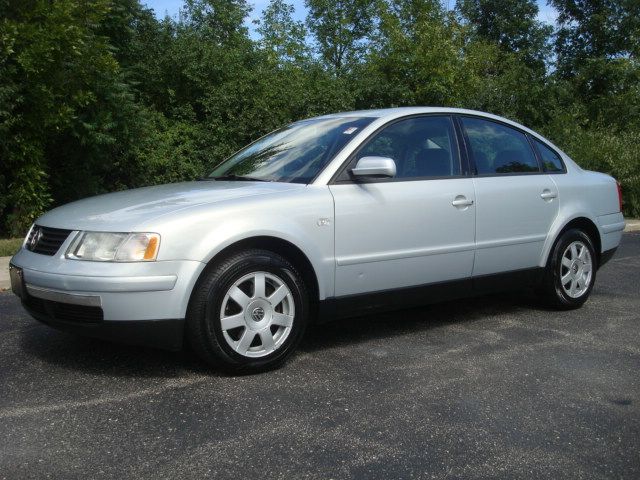 Volkswagen Passat 2001 photo 1