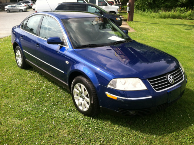 Volkswagen Passat 2001 photo 1