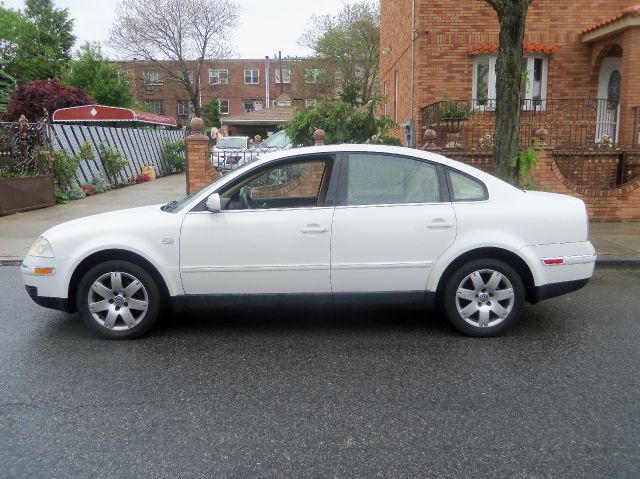 Volkswagen Passat 2001 photo 12