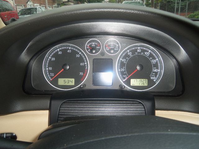 Volkswagen Passat 2001 photo 16