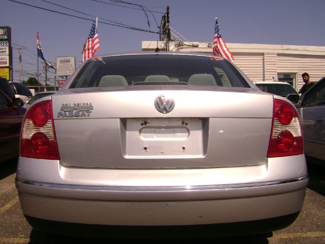 Volkswagen Passat 2001 photo 3