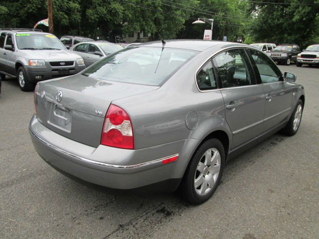 Volkswagen Passat 2001 photo 5