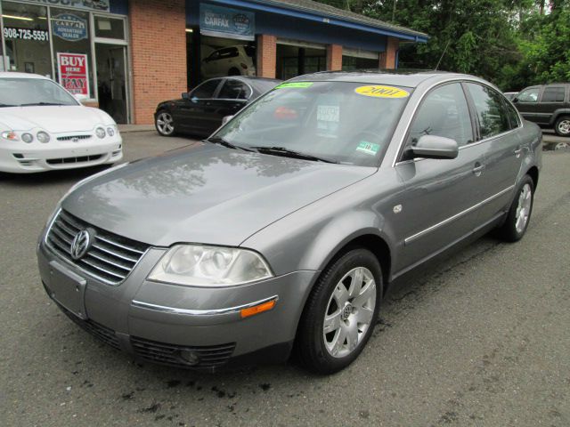 Volkswagen Passat 2001 photo 9