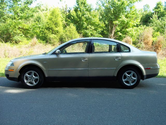 Volkswagen Passat 2001 photo 11