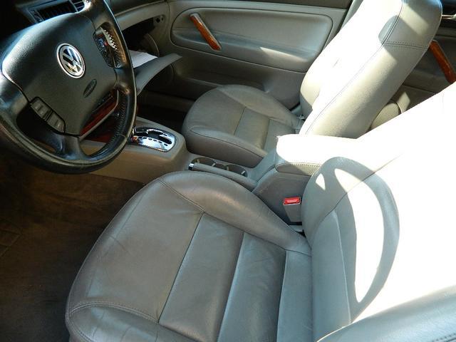 Volkswagen Passat 2001 photo 1