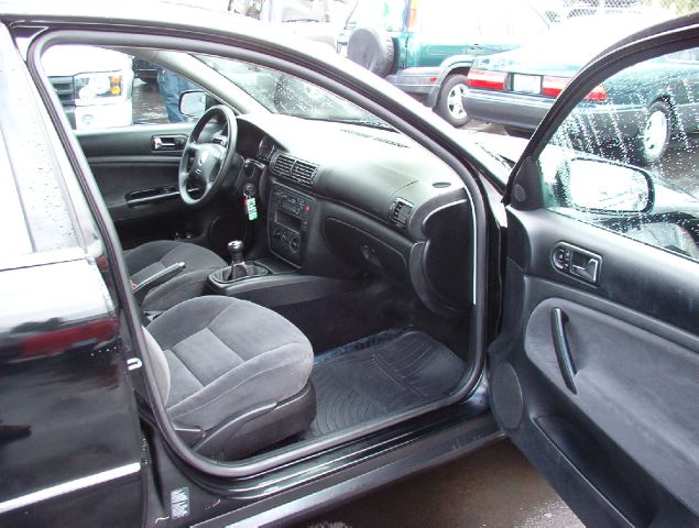 Volkswagen Passat 2001 photo 3