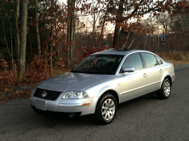 Volkswagen Passat 2001 photo 1