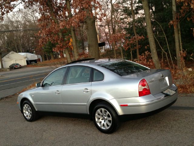 Volkswagen Passat 2001 photo 3