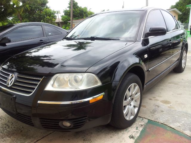 Volkswagen Passat 2001 photo 2