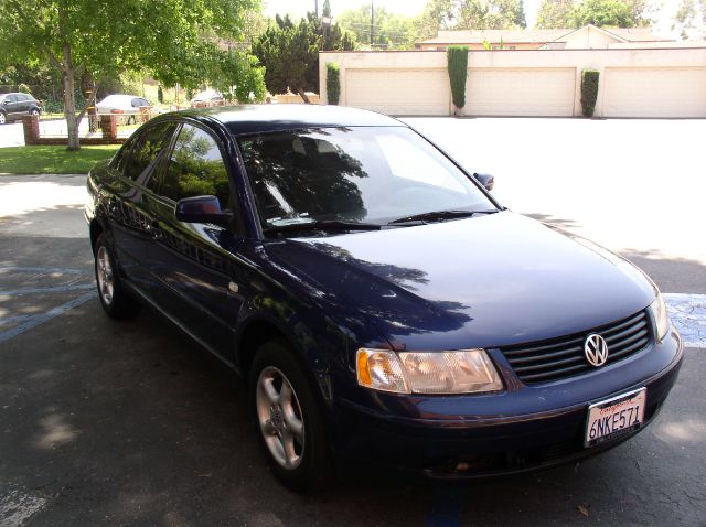 Volkswagen Passat 2001 photo 9