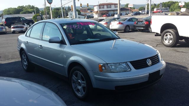 Volkswagen Passat 2001 photo 11