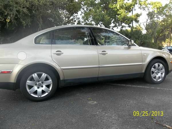 Volkswagen Passat 2001 photo 2