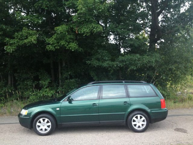 Volkswagen Passat 2001 photo 1