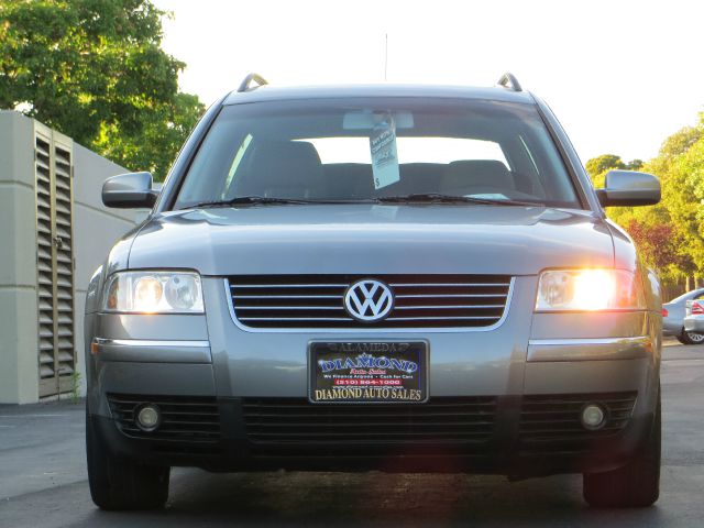 Volkswagen Passat 2002 photo 1